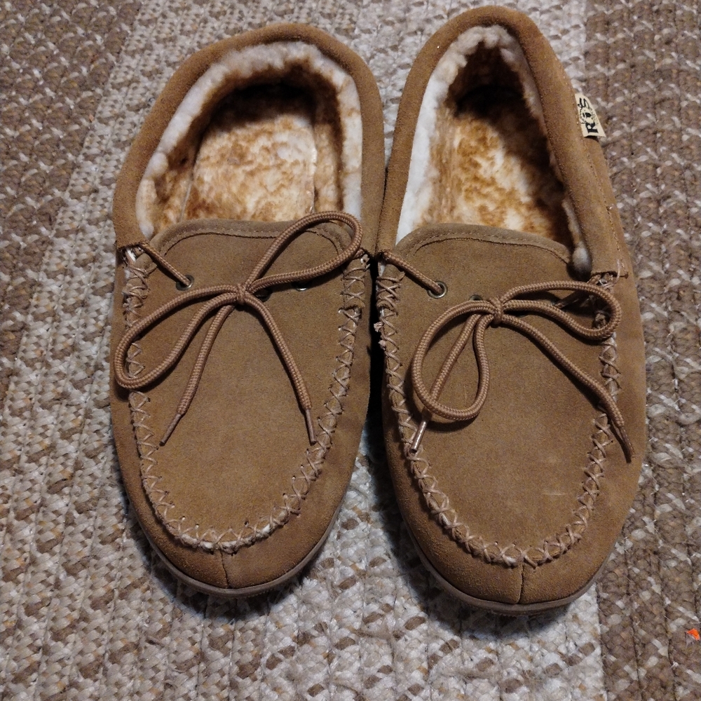 RJS Fuzzies mens suede leather sheepskin lined moccasins